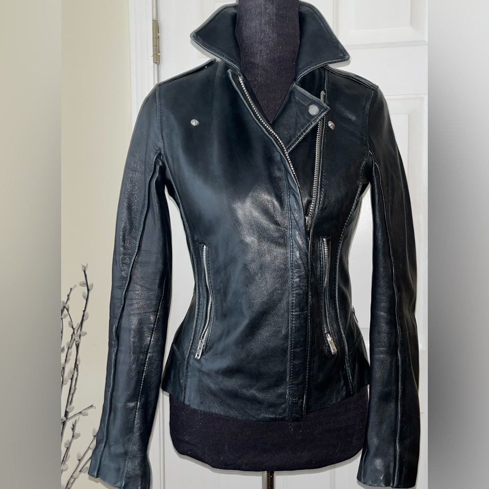 EXTREMELY RARE Zara Leather Moto Jacket